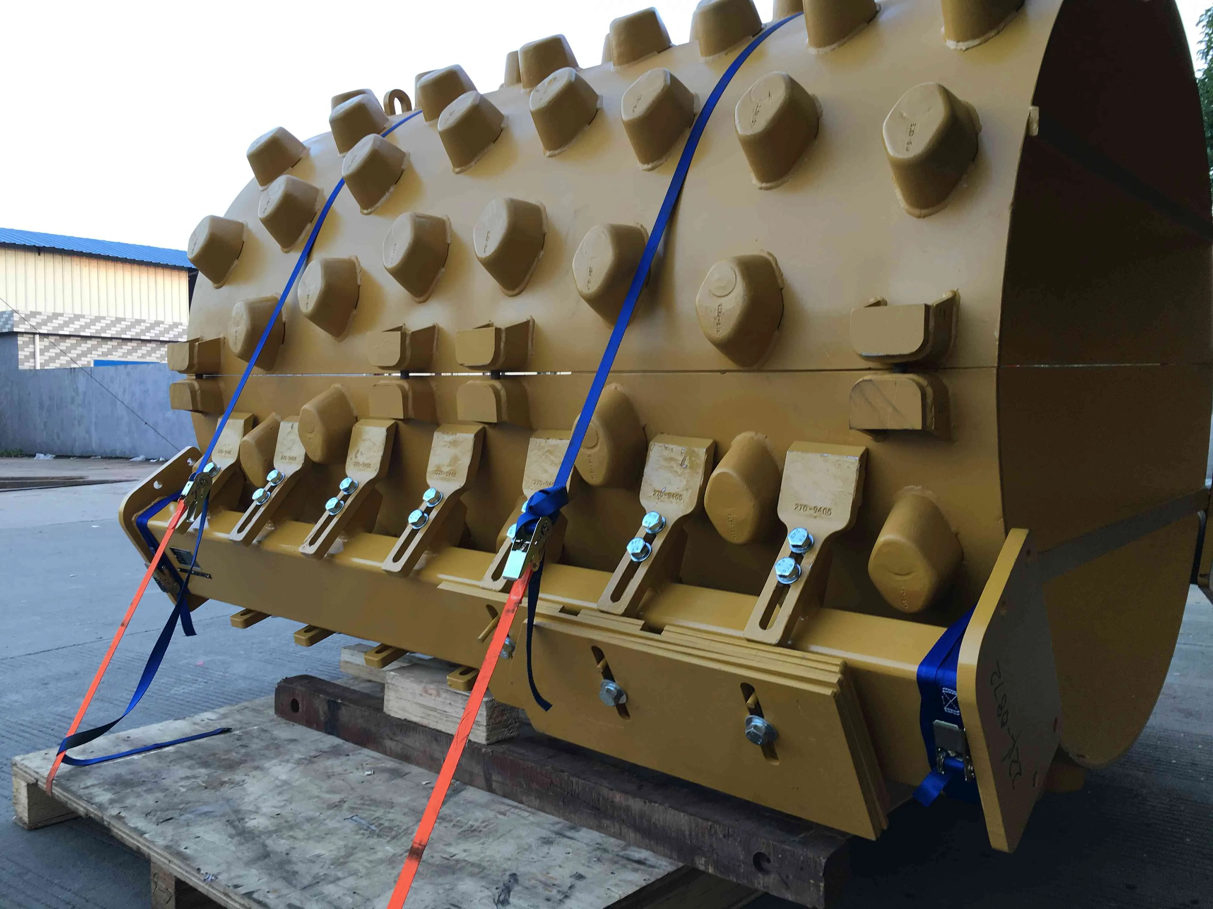 66" Cat Roller Pad Foot Shell Kits W/Bumper, For CS423, CS433, CS44, CS44B