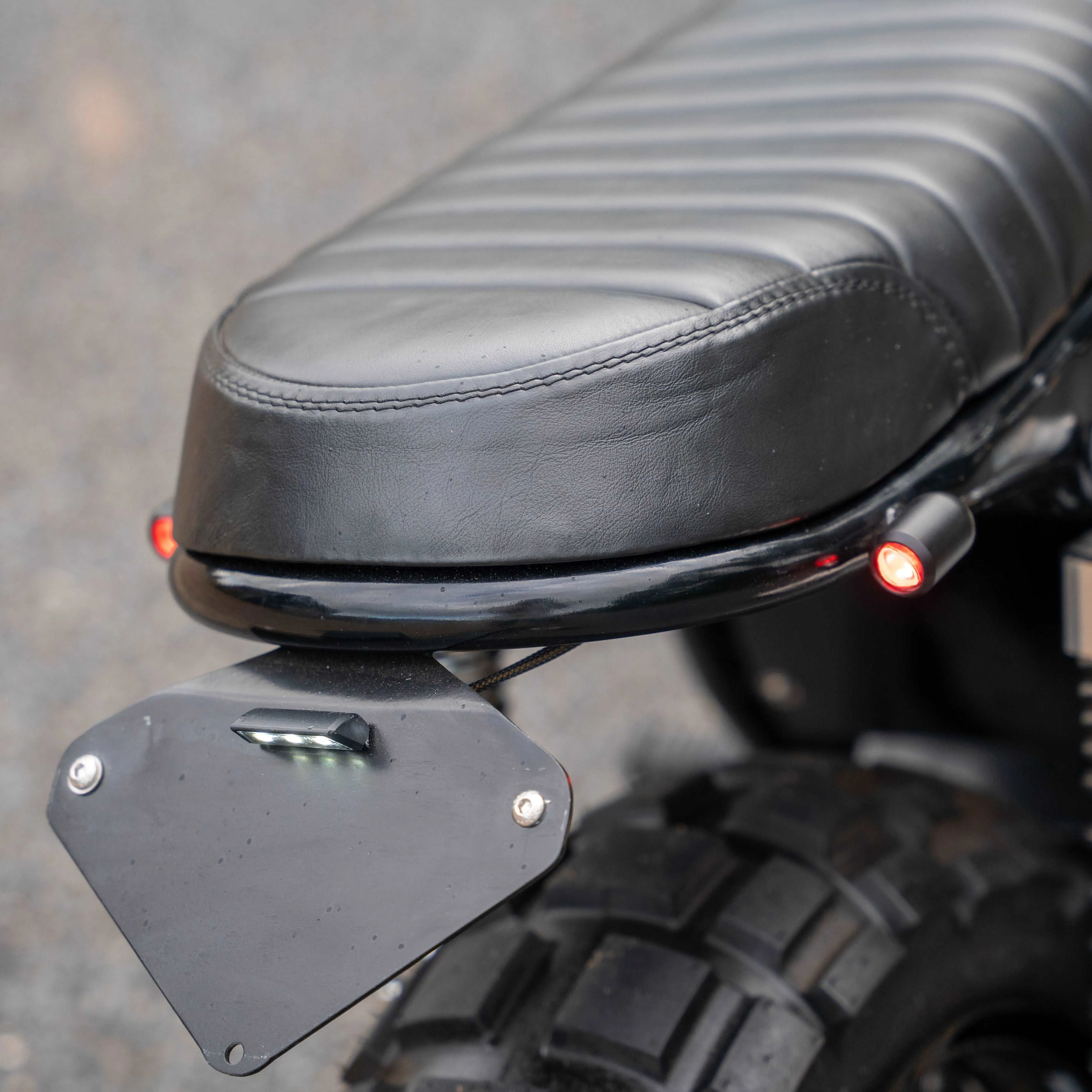 DOME 3 IN 1 LED INDICATORS BLACK - PURPOSE BUILT MOTO