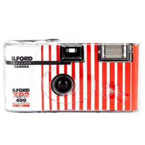 ILFORD XP2 Super Black and White Disposable Camera with 27 Exposures, ISO 400, 35mm Film Format, C41 C-41 Film Format and Built-In Flash for Point and Shoot Photography